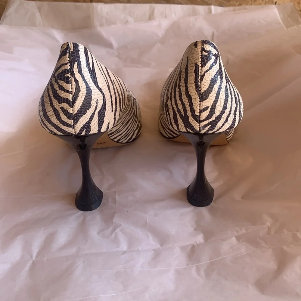 Vince Camuto Zebra Print Heels Kamerna Pointed Toe Pump Size 8.5 - Picture 10 of 12